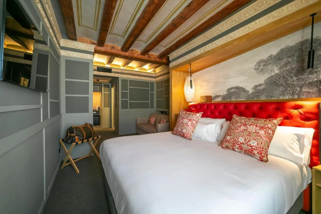 Habitación Doble con cama supletoria — Hotel Boutique La Pau