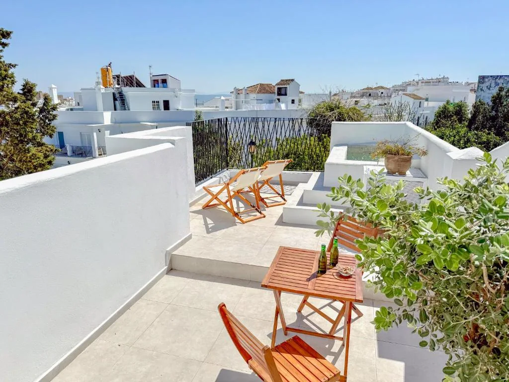 Suite Junior com piscina privada e vistas — Hotel Boutique Máram - Adults Recommended