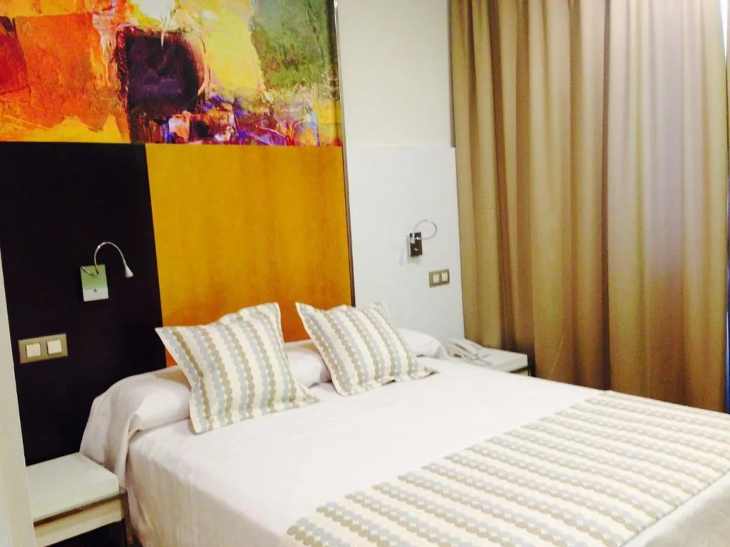 Habitación Doble Estándar - 1 o 2 camas — Hotel Boutique Museo Burgos