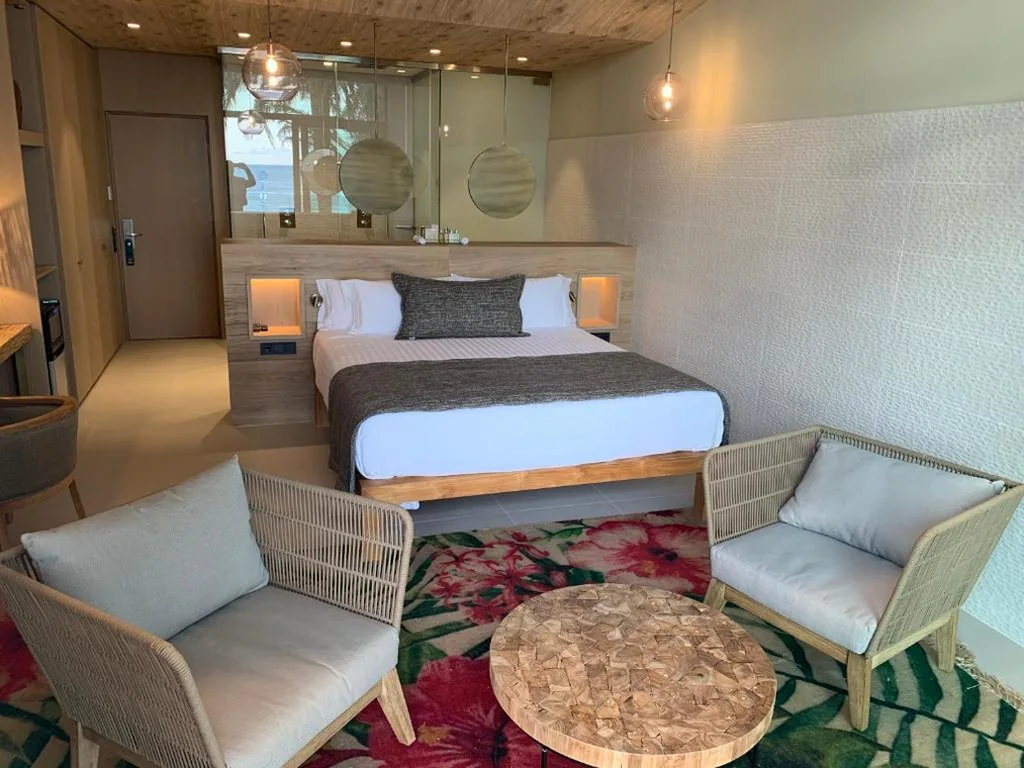 Habitación Doble con balcón y vistas al mar — Hotel Boutique Playa Grande & Spa