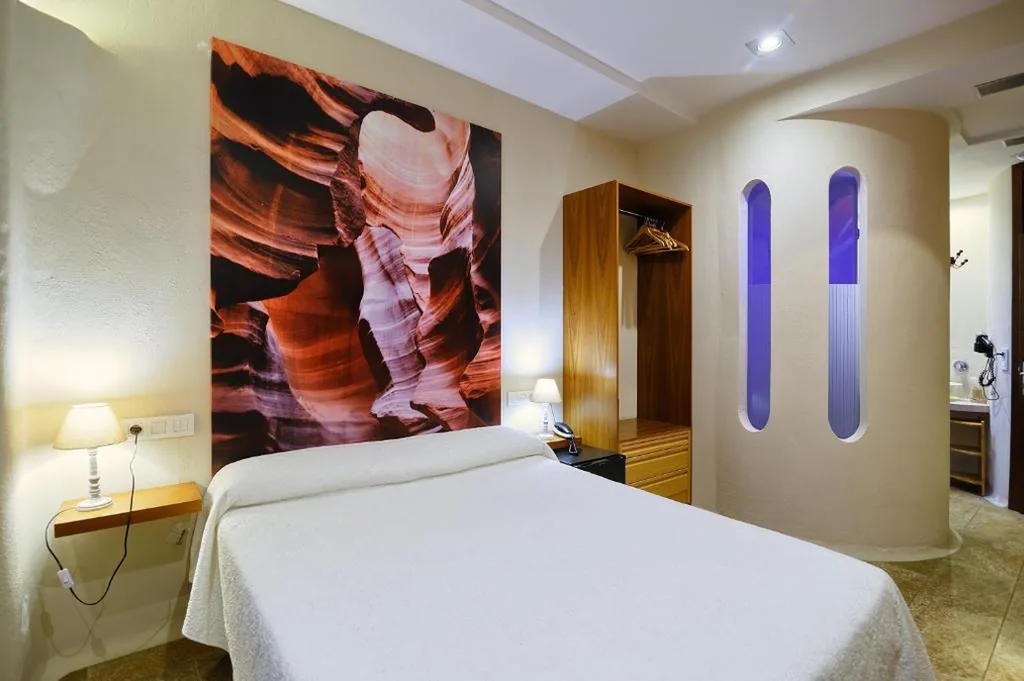 Quarto Duplo (vista interior) — Hotel Boutique Sabbia Valencia