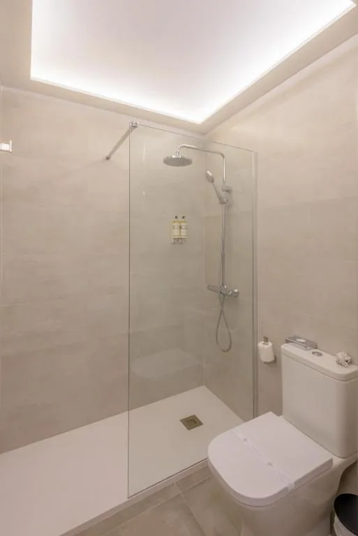Habitación Doble Deluxe con balcón — Hotel Boutique Sibarys - Adults Recommended
