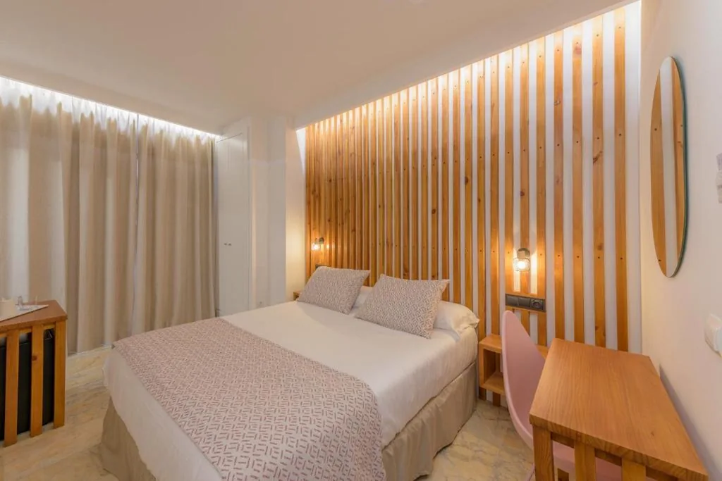 Habitación Doble Deluxe con bañera — Hotel Boutique Sibarys - Adults Recommended
