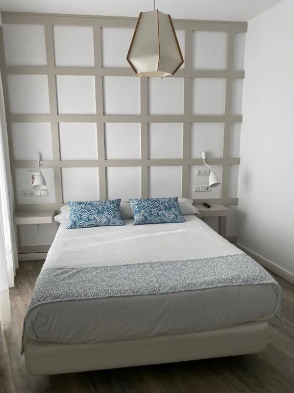Habitación Doble Económica — Hotel Boutique Teatro Romano