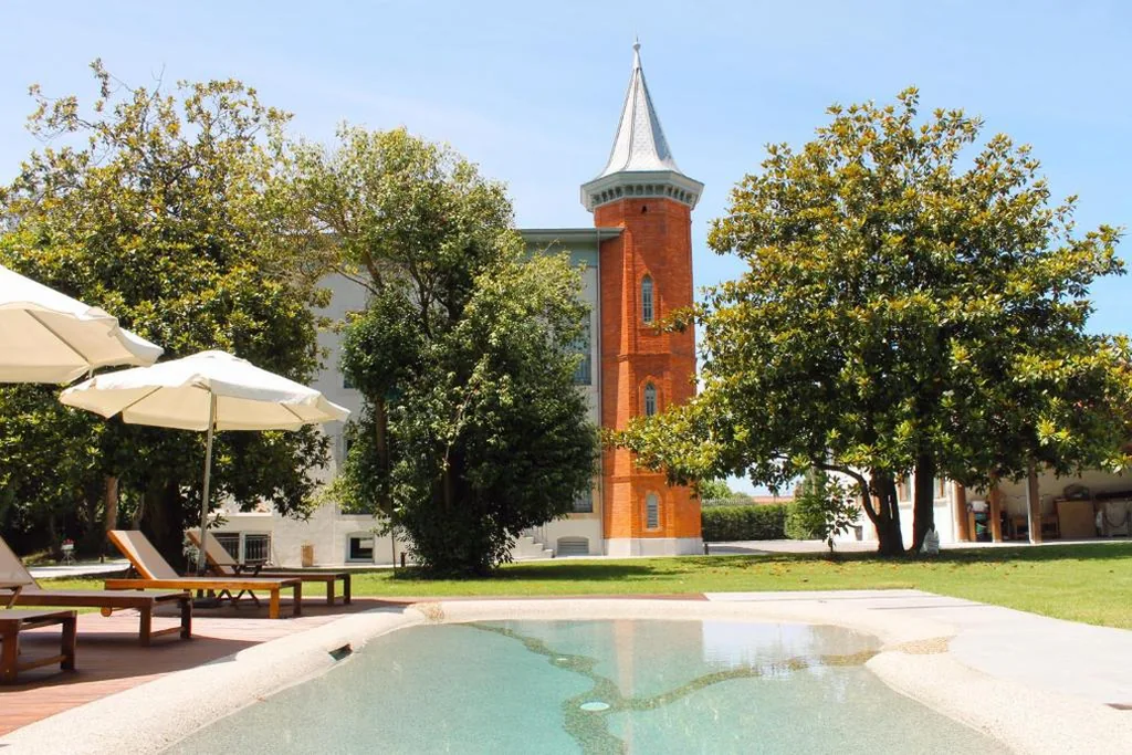 庭園の眺めを楽しめるダブルルーム — HOTEL BOUTIQUE VILLA DEL MARQUÉS