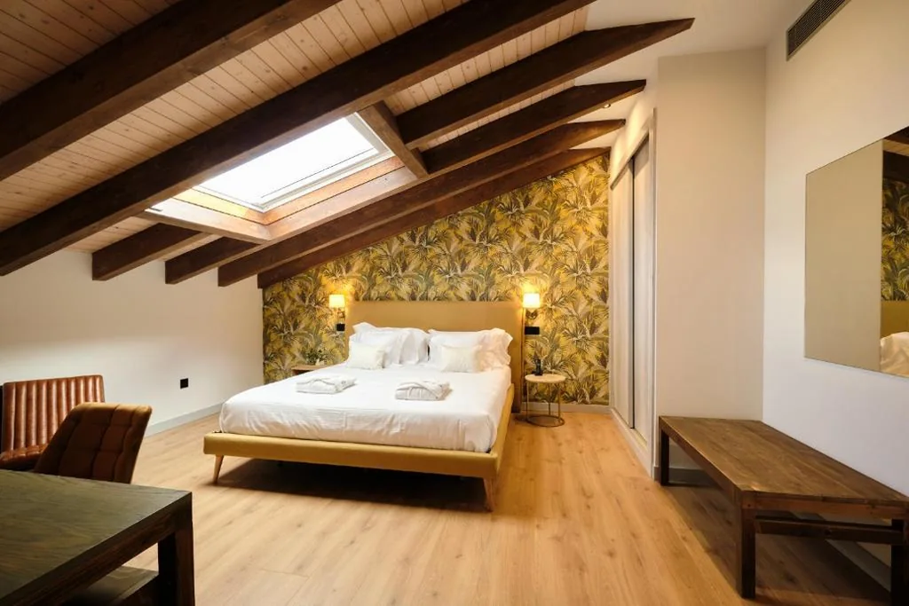バスタブ付きデラックスダブルルーム — HOTEL BOUTIQUE VILLA DEL MARQUÉS