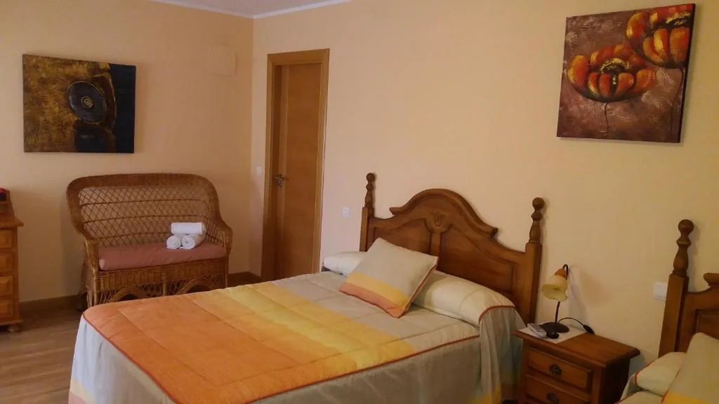 Quarto Triplo — Hotel Brezales