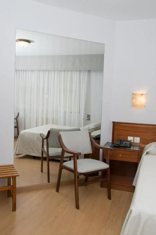 Doppelzimmer – 1 oder 2 Betten — Hotel Brisa