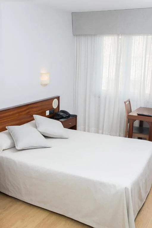 Doppelzimmer mit Meerblick – 1 oder 2 Betten — Hotel Brisa