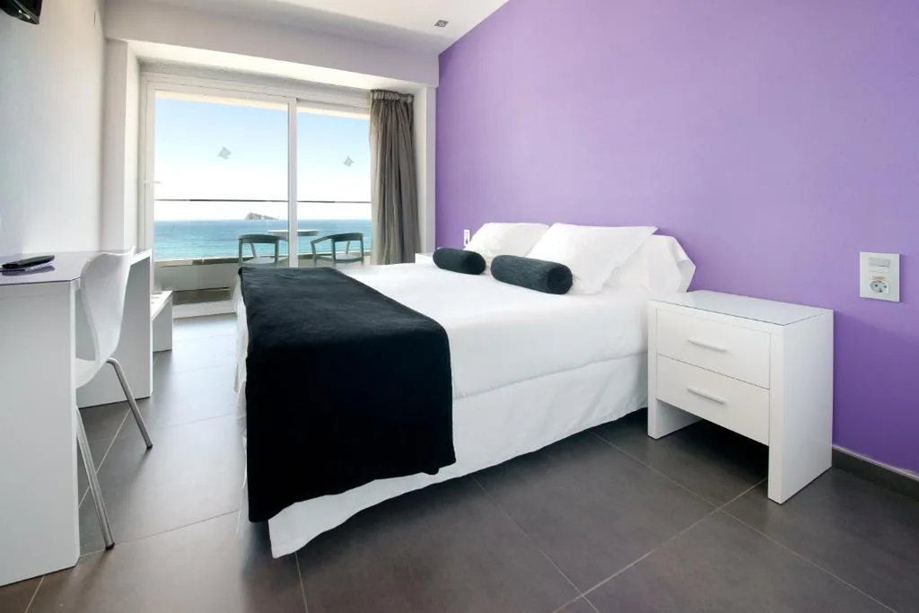 Habitación Doble con terraza y vistas frontales al mar - 1 o 2 camas — Hotel Brisa