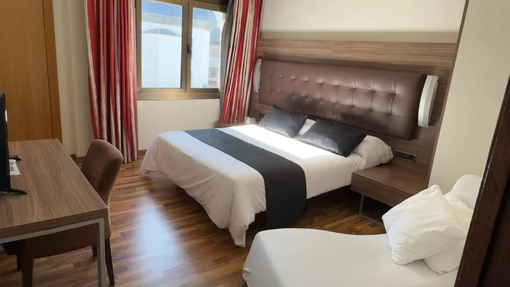 Doppelzimmer — Hotel Bruc