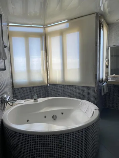 Hotel Bruc — Foto 3