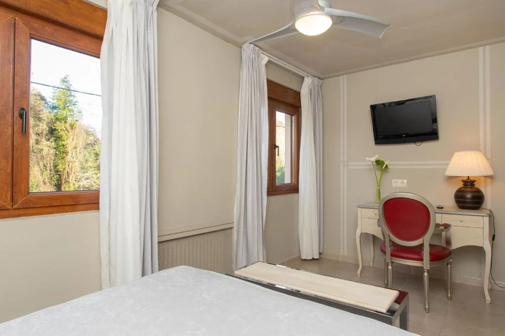 Kamer - 1 groot bed (2 volwassenen) — Hotel Bufon de Arenillas