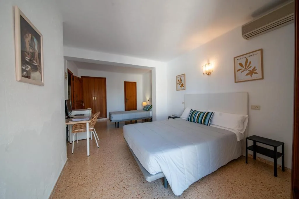 Triple Room — Hotel Buigues