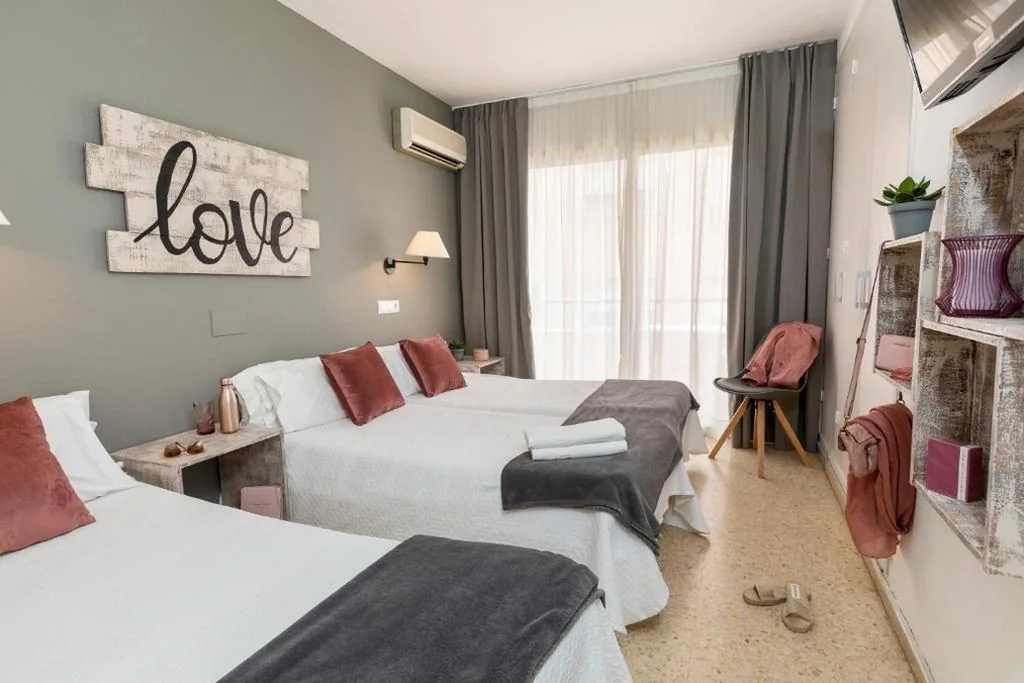 Habitación Triple — Hotel Bulevard