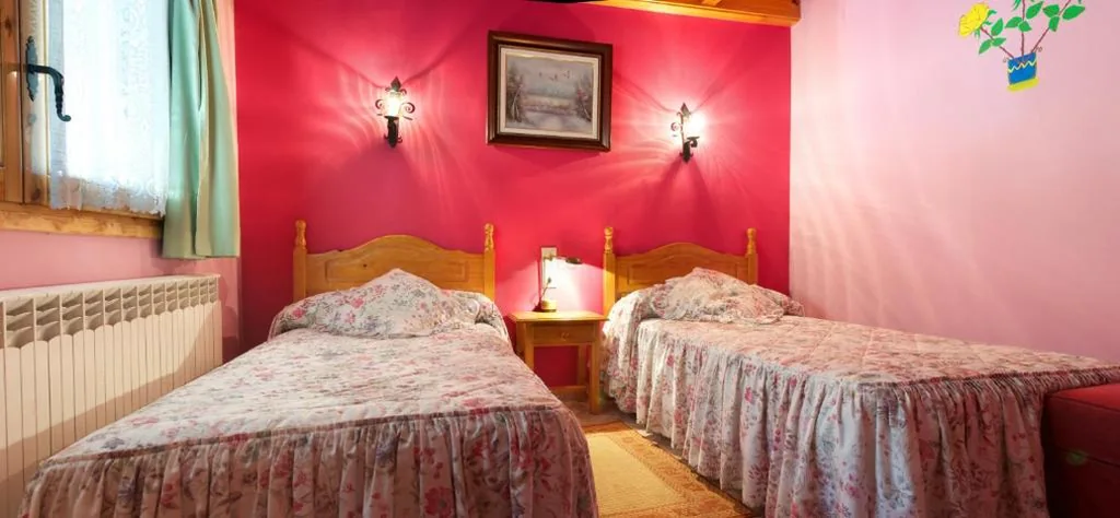 Doppelzimmer – 1 oder 2 Betten — Hotel Ca de Graus