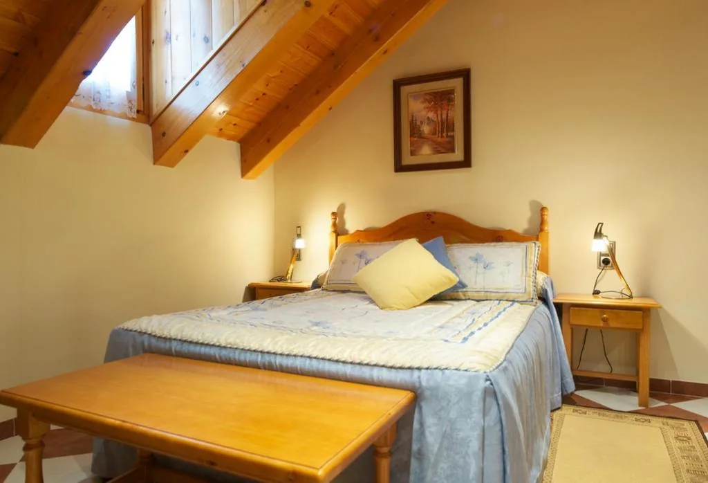 Barrierefreies Doppelzimmer – 1 oder 2 Betten — Hotel Ca de Graus