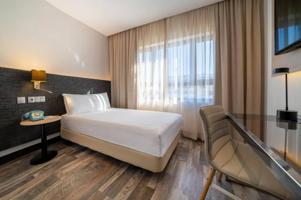 Habitación Individual — Hotel Cádiz Paseo del Mar, Affiliated by Meliá