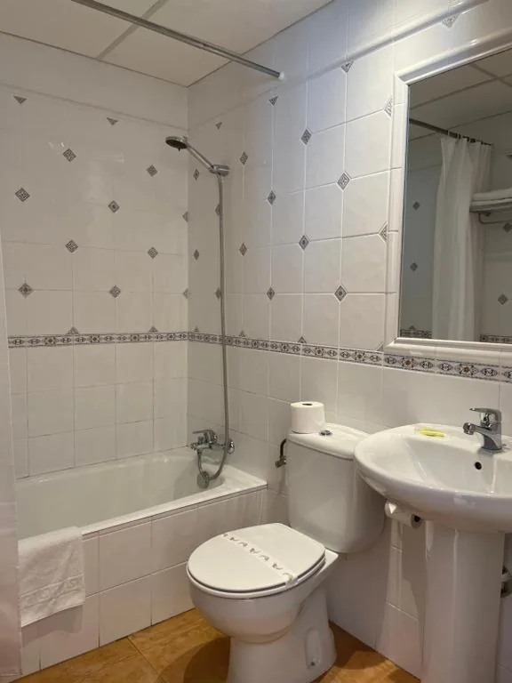 Tweepersoonskamer met 2 bedden — Hotel Cal Martri