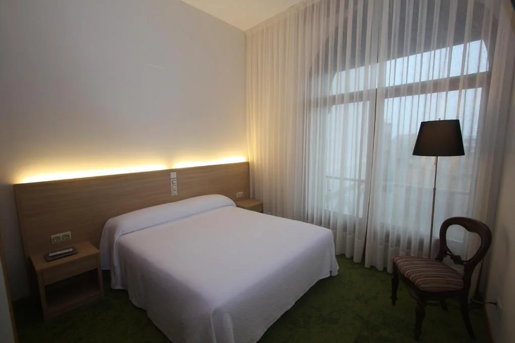 Kleine tweepersoonskamer — Hotel Cal Piteu