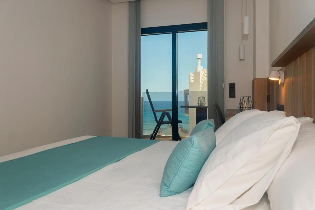 Habitación Doble con vistas al mar — Hotel Cala Arena
