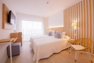 Hotel Cala Font — Foto 3