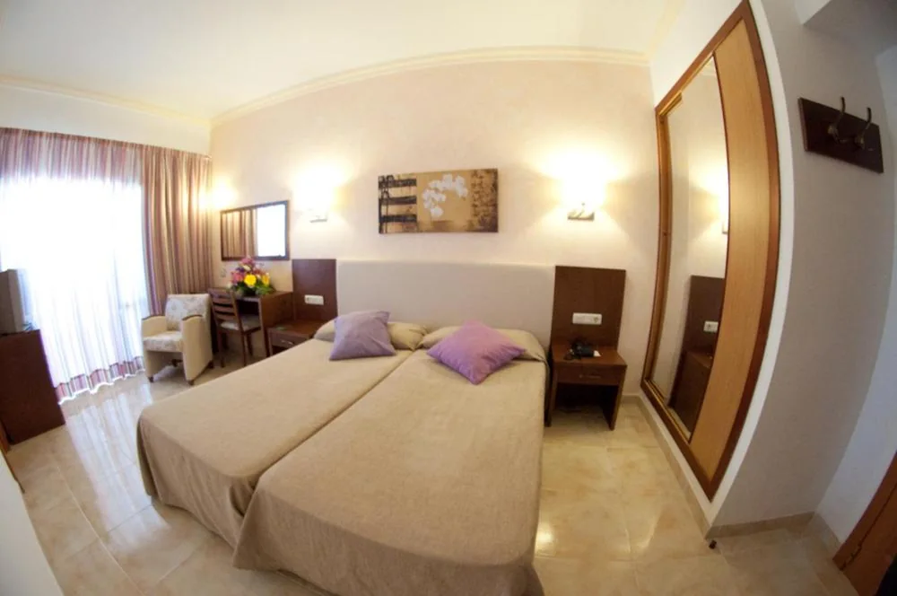 Hotel Cala Gat