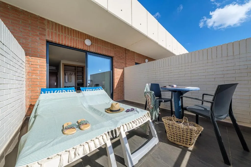 Ático Superior con terraza — Hotel California Garden