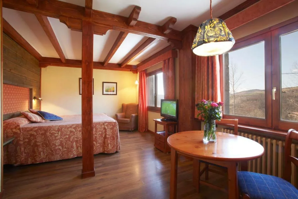 Habitación Doble Deluxe Superior — Hotel Calitxo
