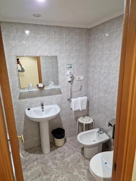 Habitación Doble Estándar - 2 camas — Hotel Camargo
