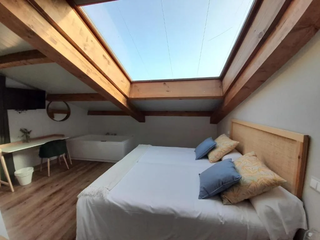 Deluxe tweepersoonskamer met 2 aparte bedden — Hotel Camino de las Estrellas