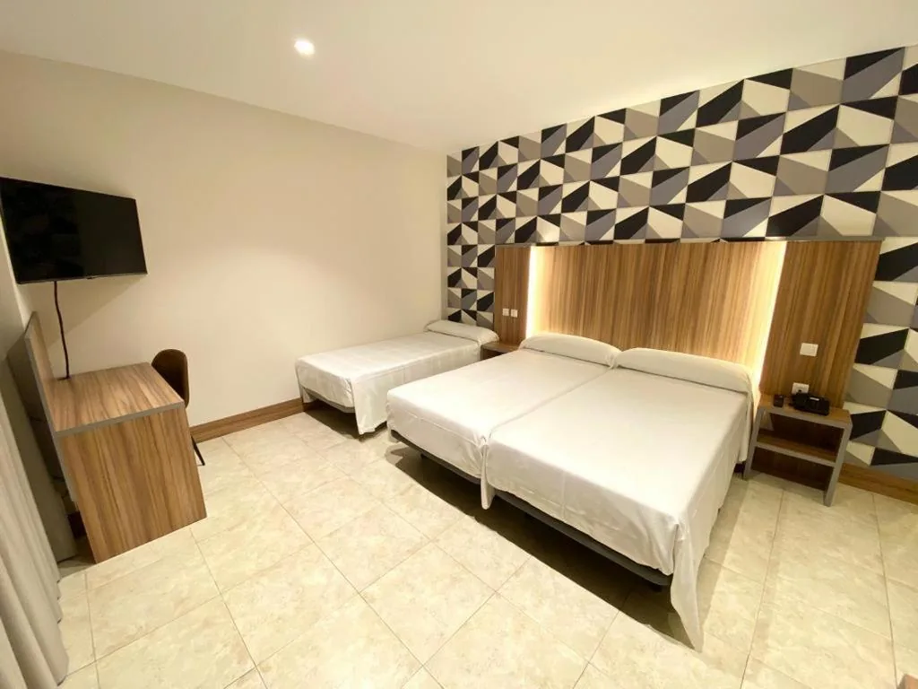 Habitación Triple — Hotel Camino Real