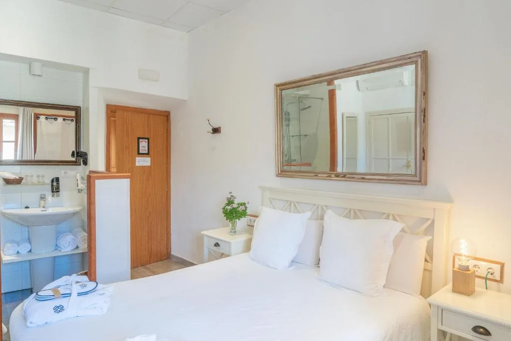 Habitación Doble con terraza — Hotel Can Abril