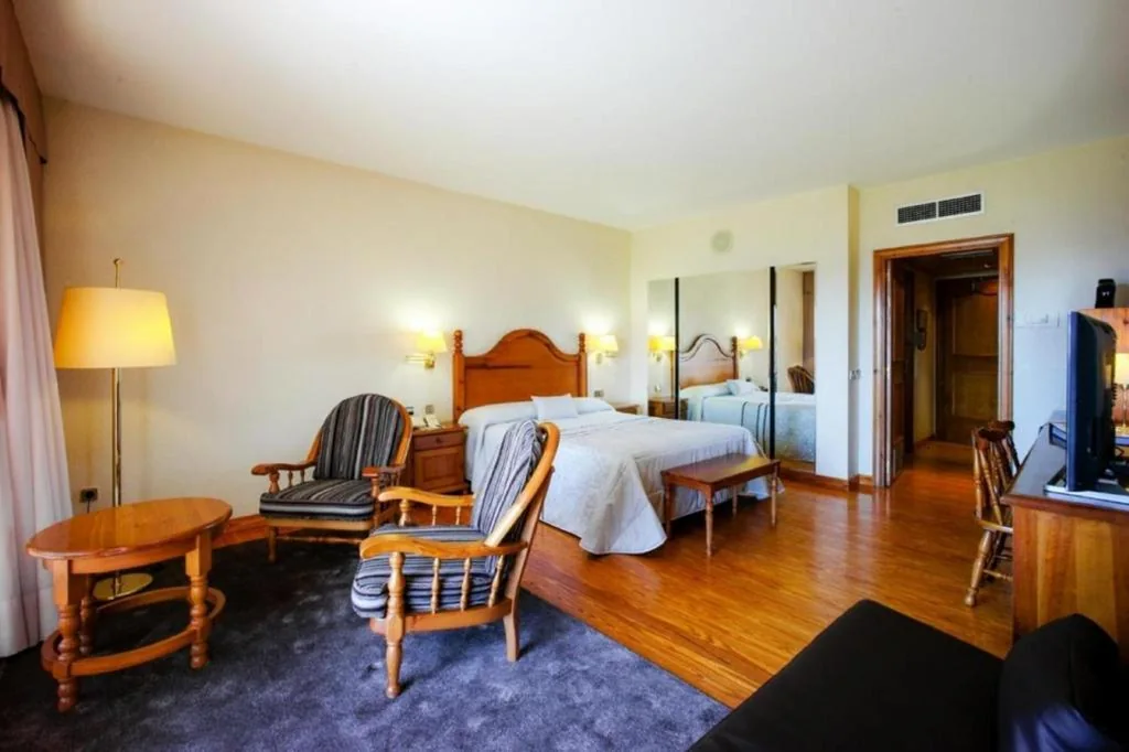 Suite Confort — Hotel Can Boix de Peramola