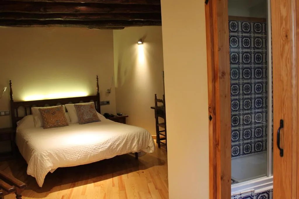 Doppelzimmer — Hotel Can Borrell