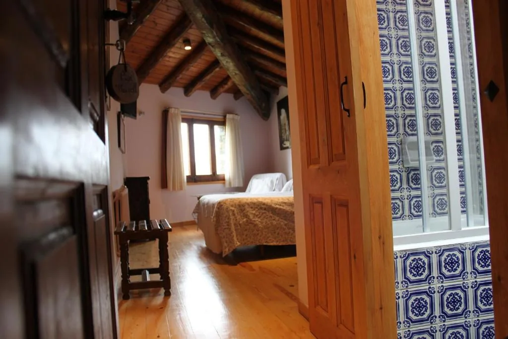 Dreibettzimmer — Hotel Can Borrell
