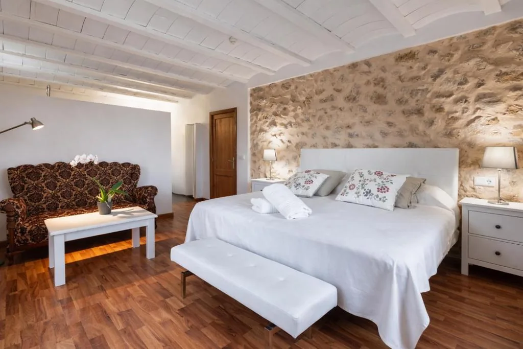 Quarto Duplo Deluxe com Banheira de Hidromassagem - 1 ou 2 camas — Hotel Can Riera by CheelHotels