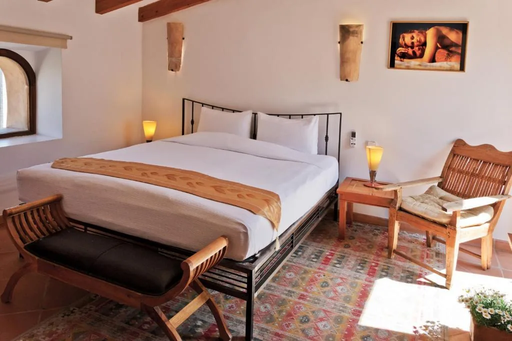 Doppelzimmer mit Balkon — Hotel Can Roses