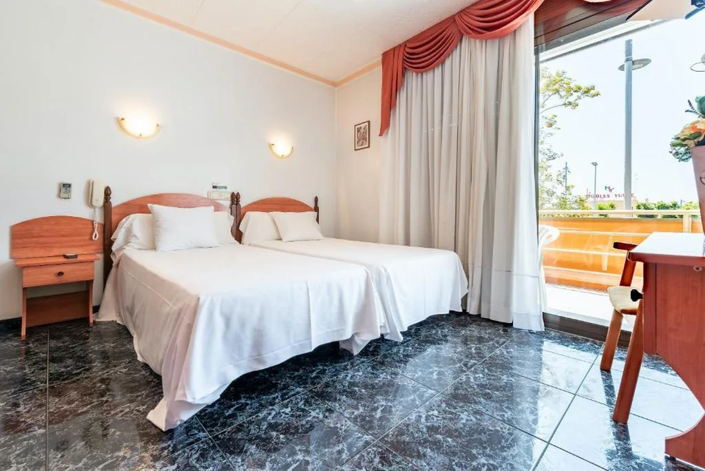 Camera doppia con letti singoli — Hotel Canadá by Dynamic Hotels