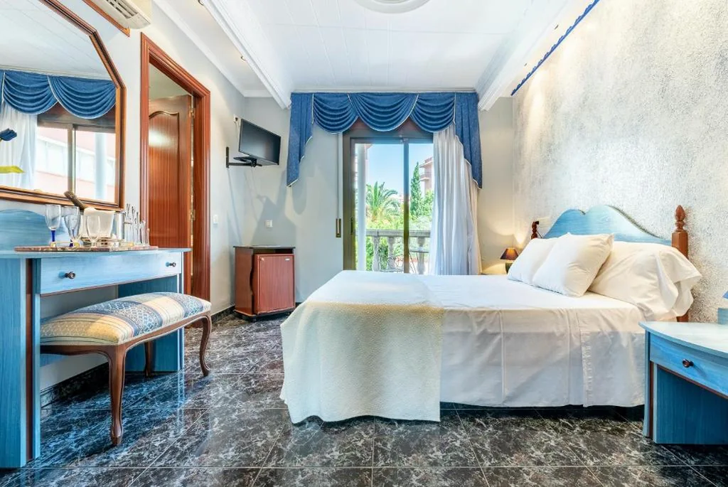 Suite con balcone — Hotel Canadá by Dynamic Hotels