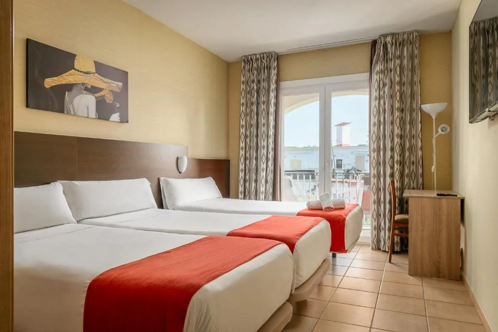 Habitación Triple - 3 camas — Hotel Canal Olímpic