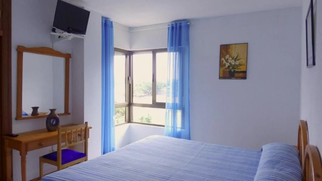 Twin Room — Hotel Candano