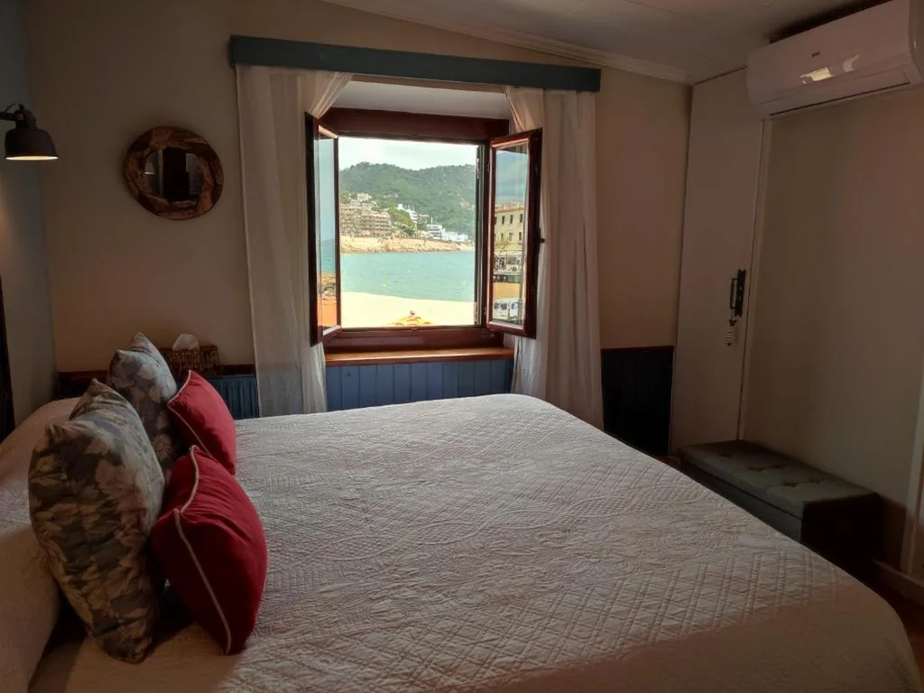 Double Room with Sea View - 1 or 2 Beds — Hotel Cap d'Or - Children only from 15 years old