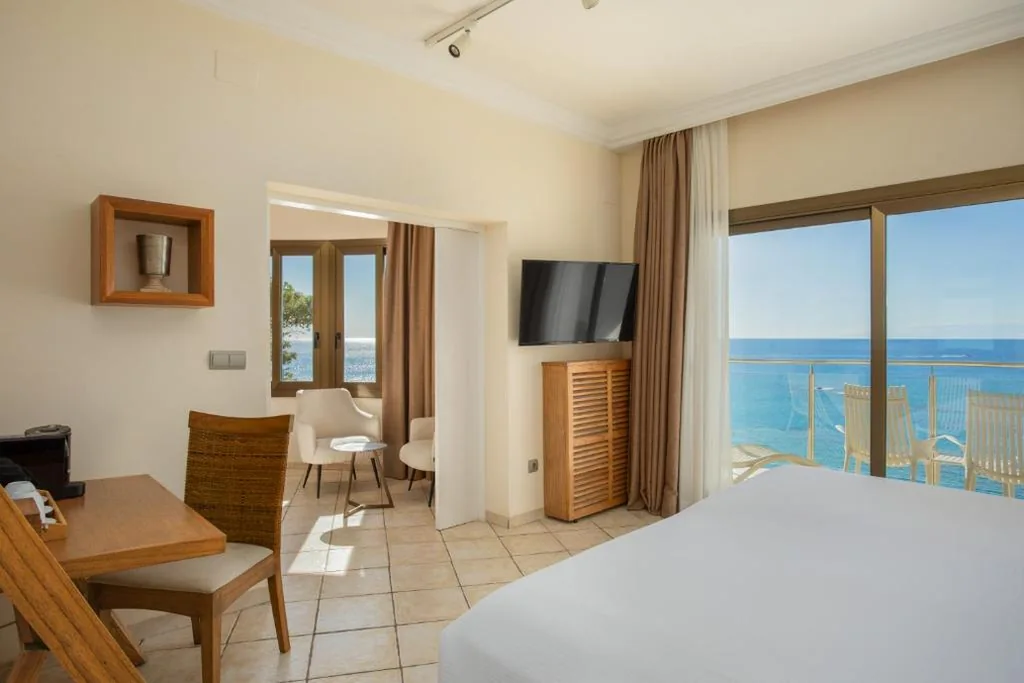 Family Room with Sea View — Hotel Cap Roig & Spa by Brava Hoteles