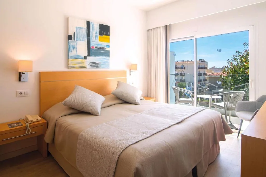 Habitación Doble Premium con balcón — Hotel Capricho