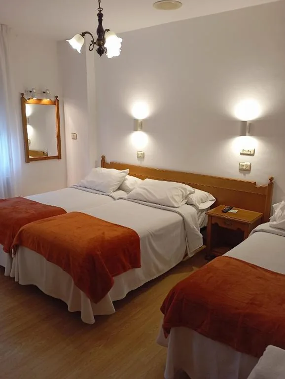 Dreibettzimmer — Hotel Carabela La Pinta