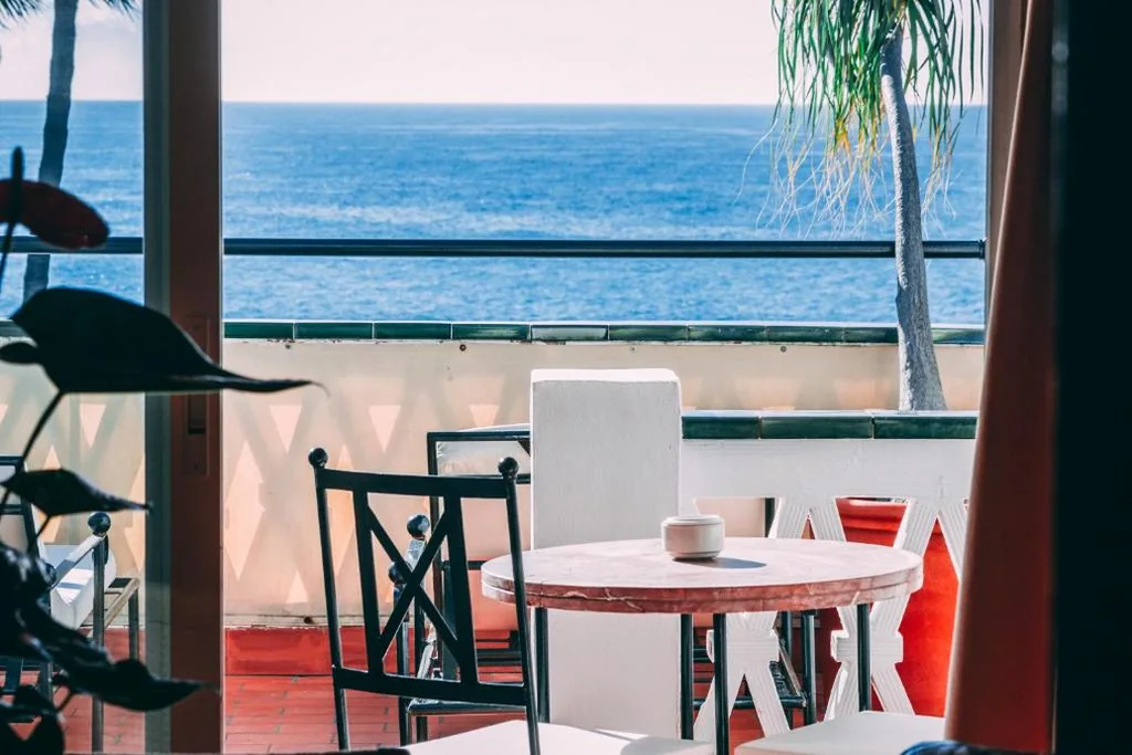 Suite avec vue sur la mer — Hotel Carabeo