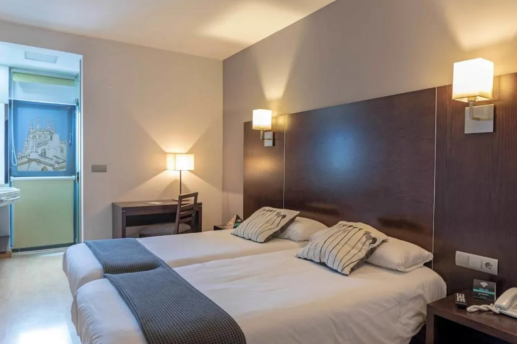 Hotel Cardeña by gaiarooms