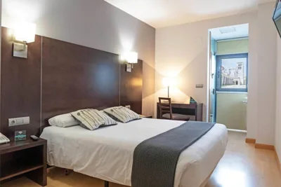 Hotel Cardeña by gaiarooms — Foto 6