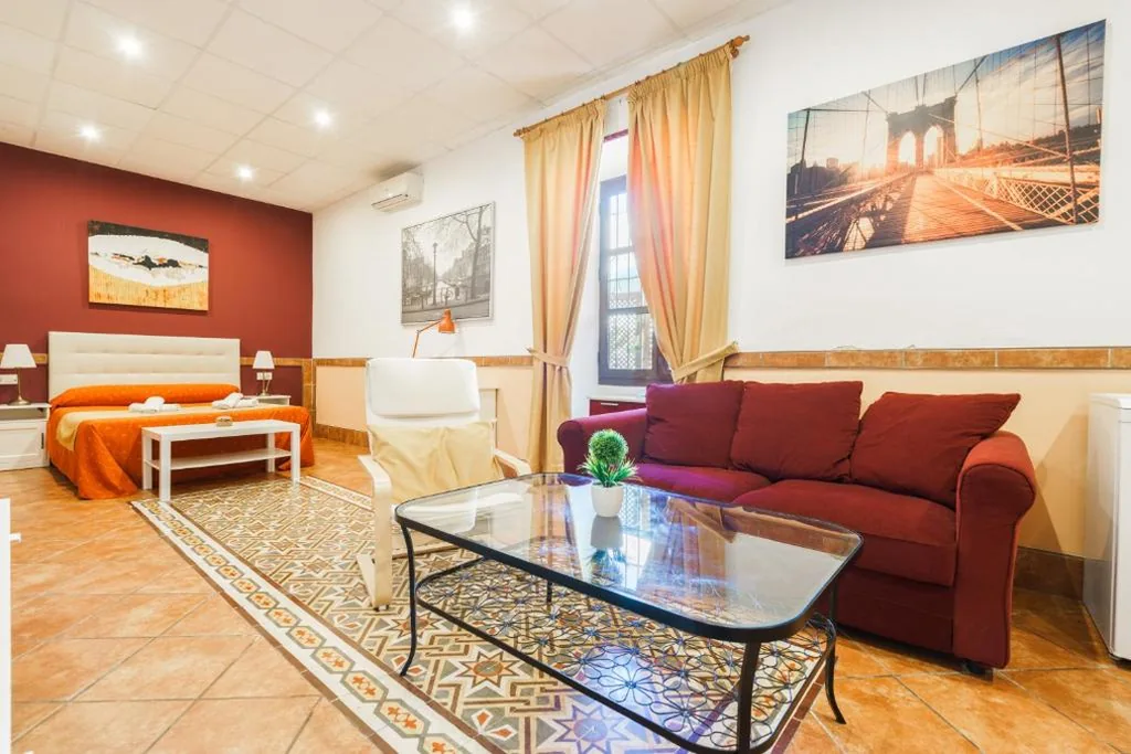 Chambre familiale — Hotel Carlos V Jerez by Vivere Stays